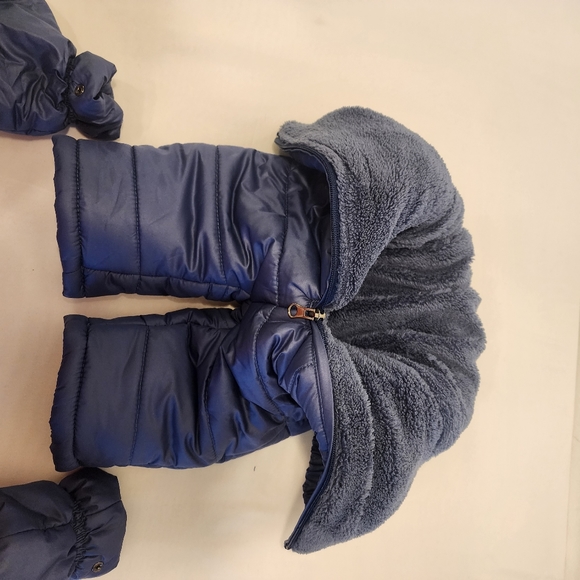 The infant snowsuit  - Picture 6 of 15